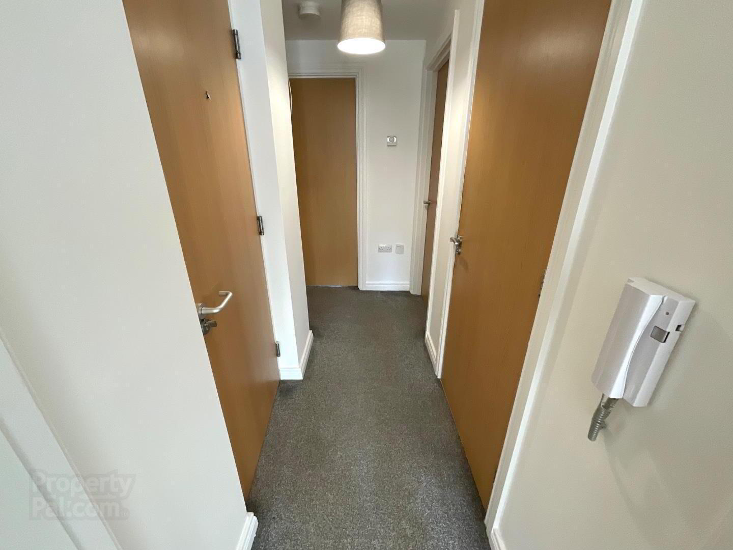 Apartment 6 187 West Circular Road 7 of 9