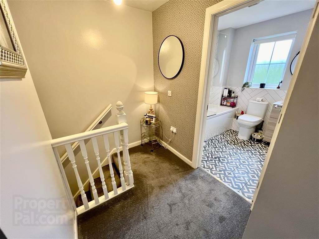 18 Montgomery Chase 9 of 14