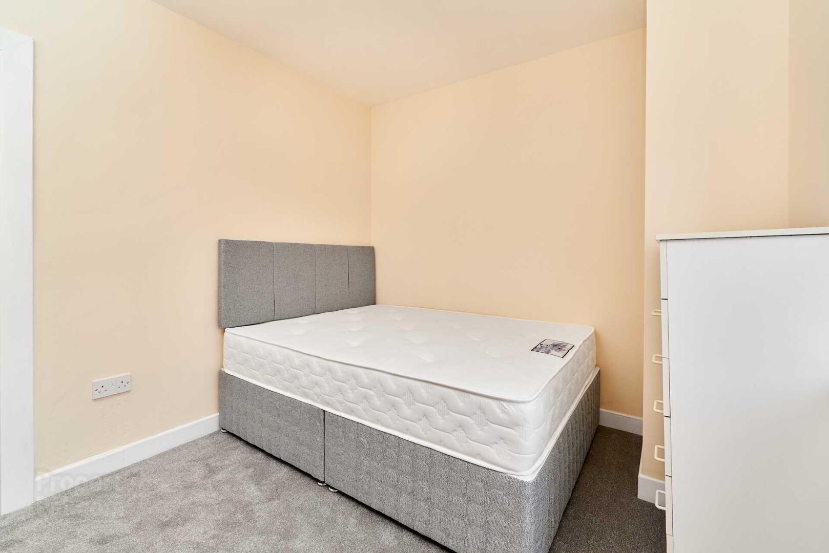 Apt 3, Knockadoon 7 of 7