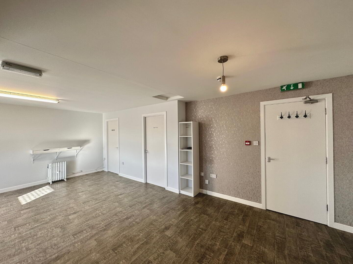 Unit A, 25 Castle Street 3 of 9