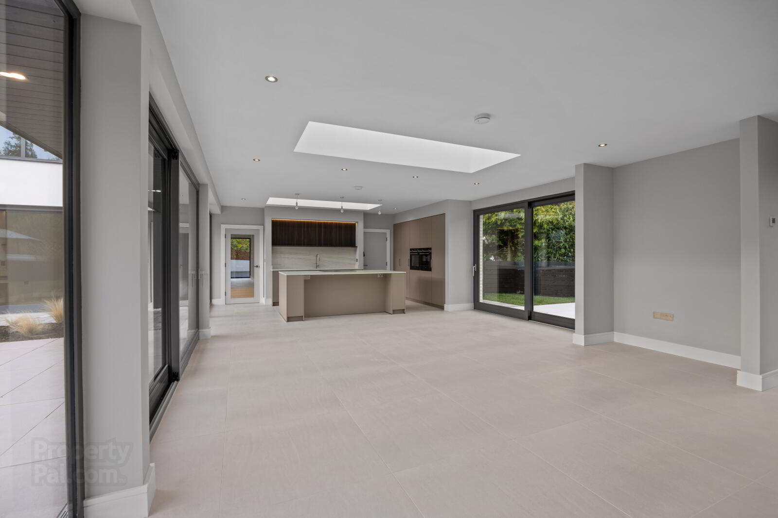 Monad, 7a Glen Road 10 of 54