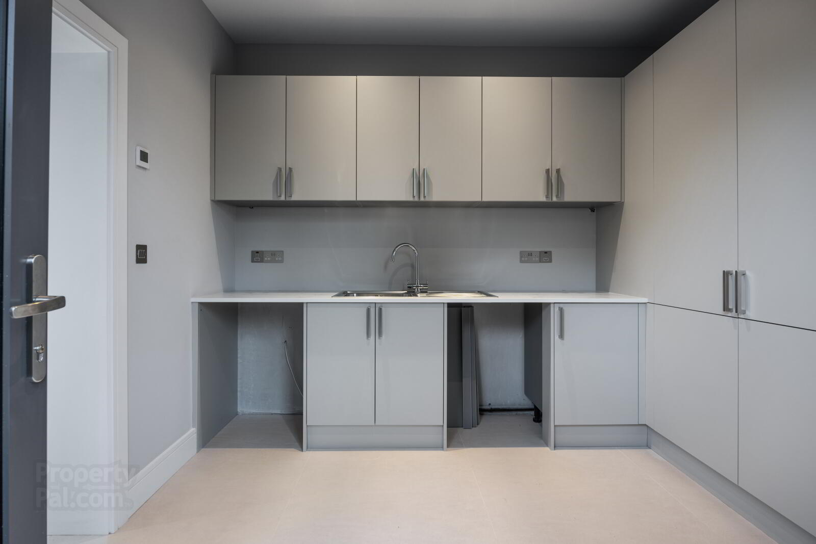 Monad, 7a Glen Road 16 of 54