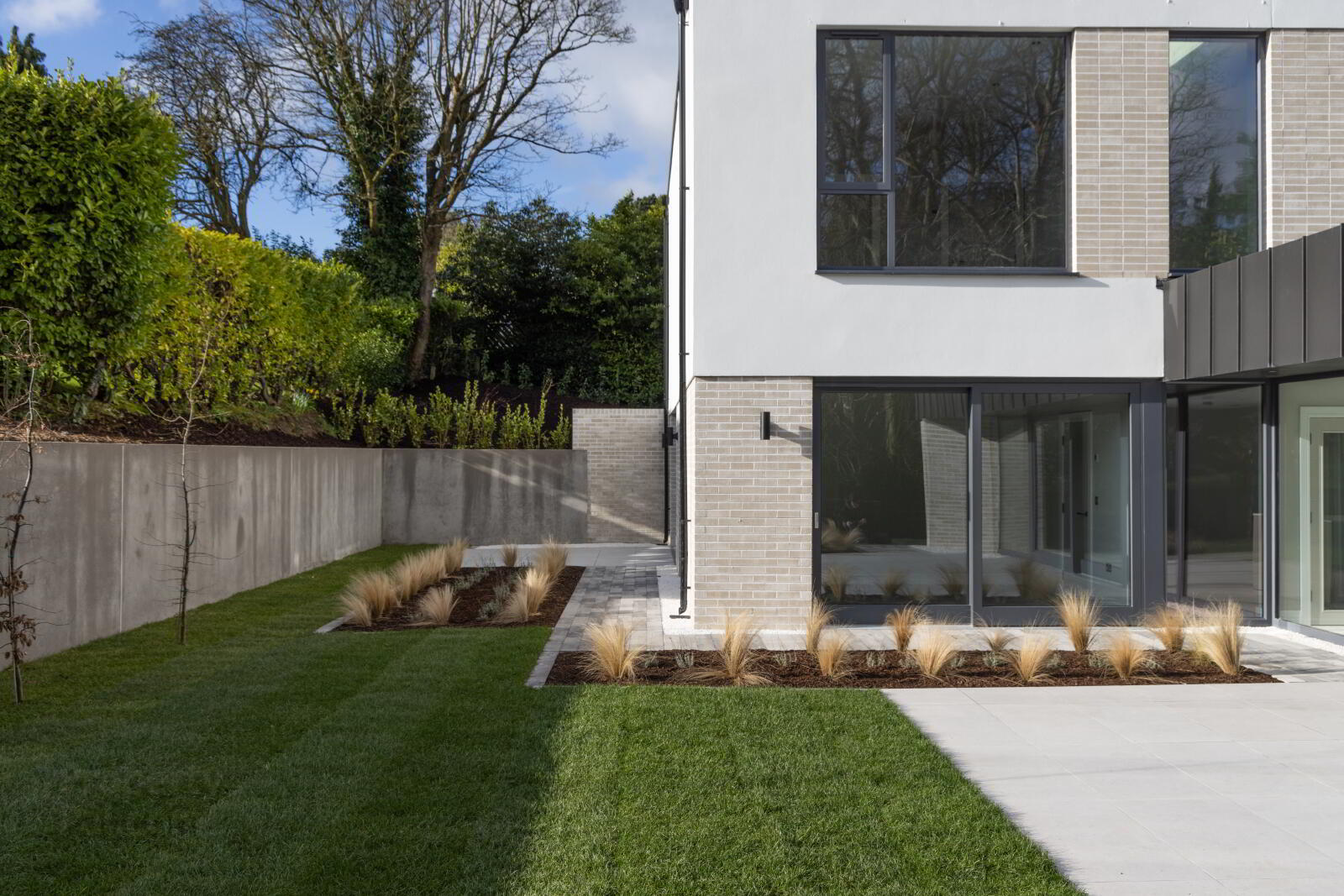 Monad, 7a Glen Road 47 of 54