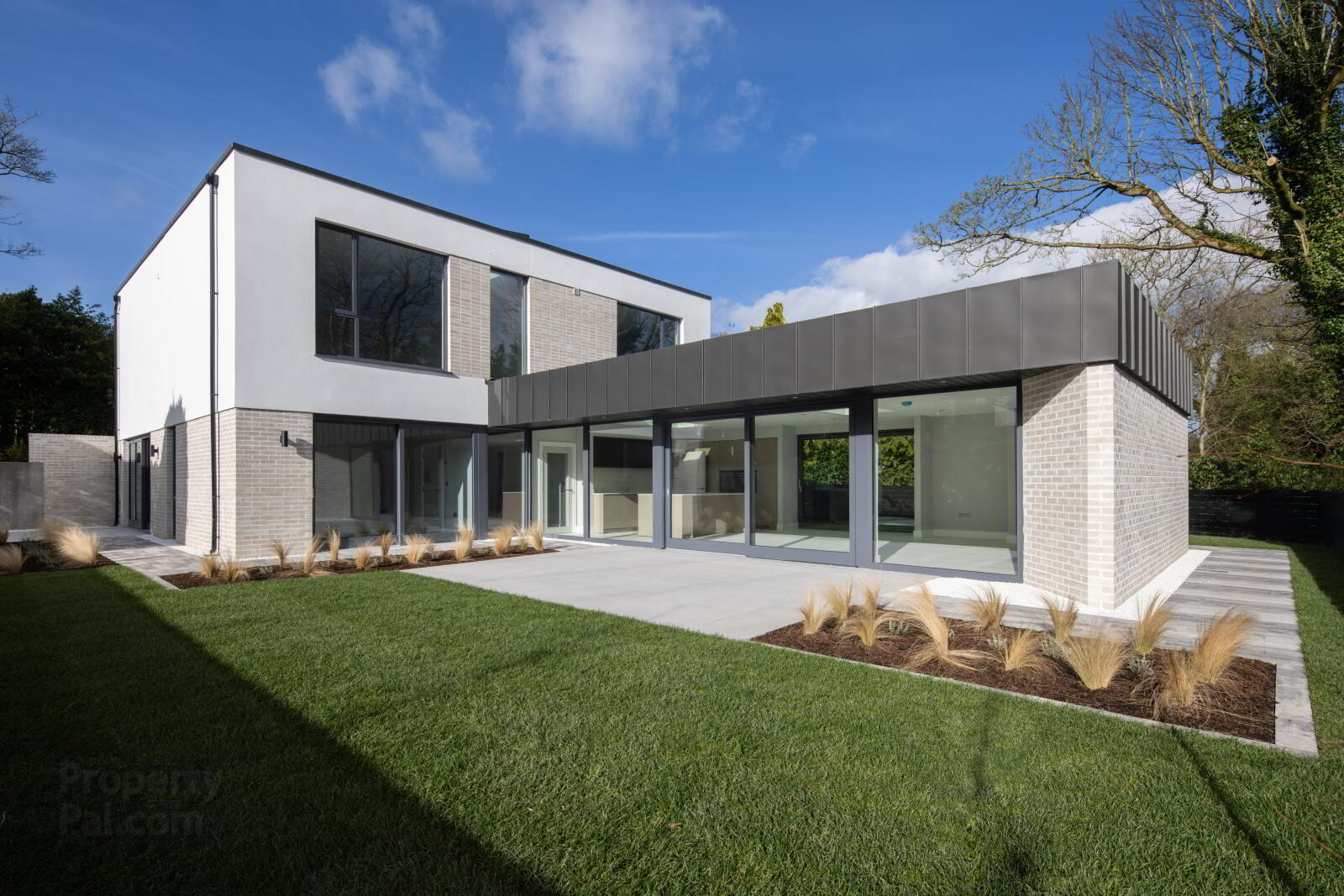 Monad, 7a Glen Road 39 of 54