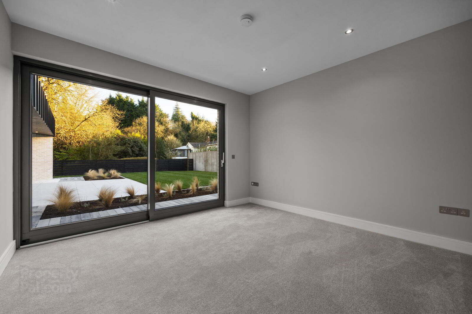Monad, 7a Glen Road 17 of 54