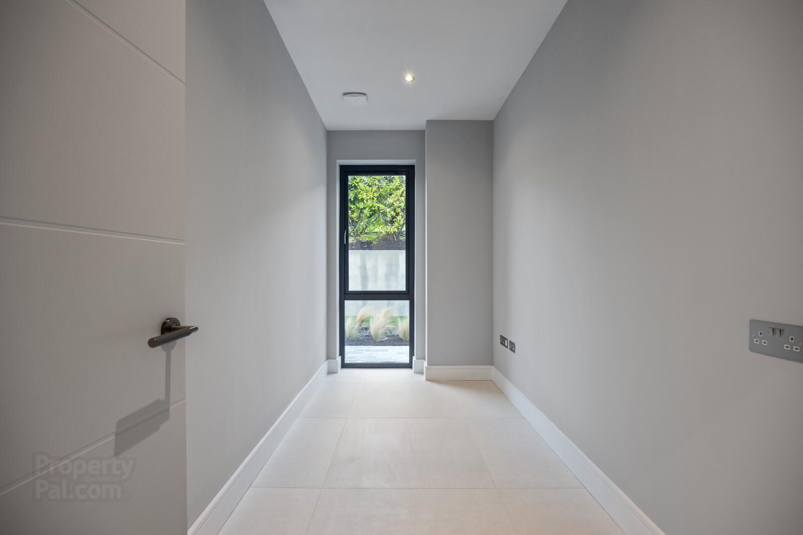 Monad, 7a Glen Road 22 of 54