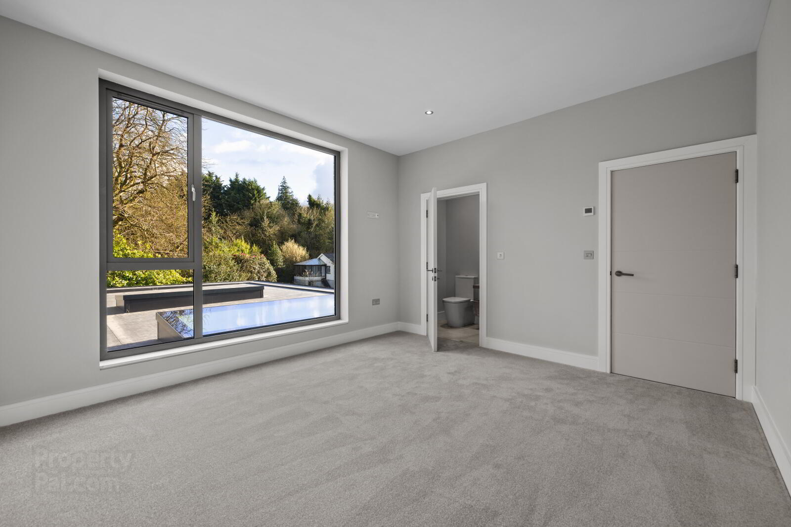 Monad, 7a Glen Road 30 of 54