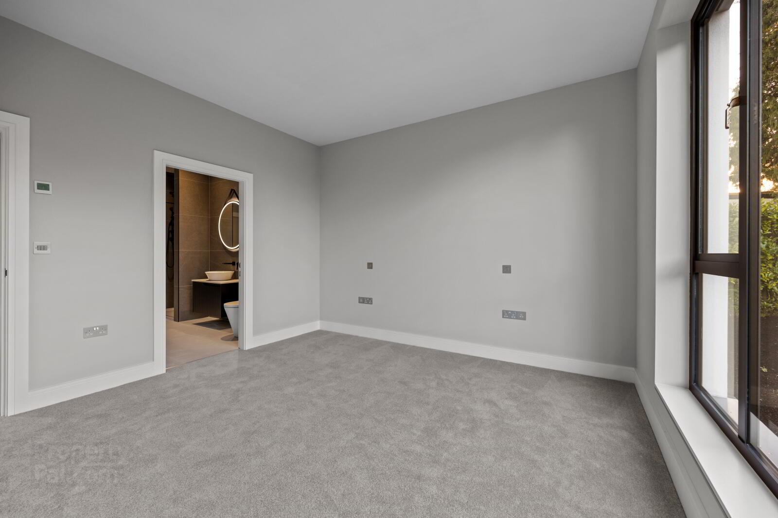 Monad, 7a Glen Road 34 of 54