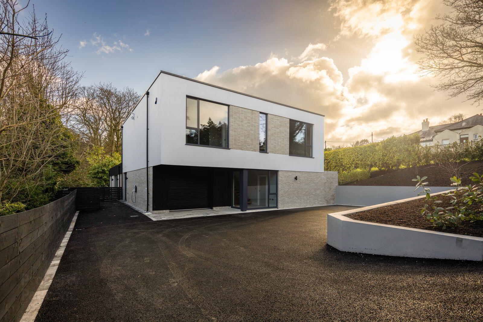 Monad, 7a Glen Road 37 of 54