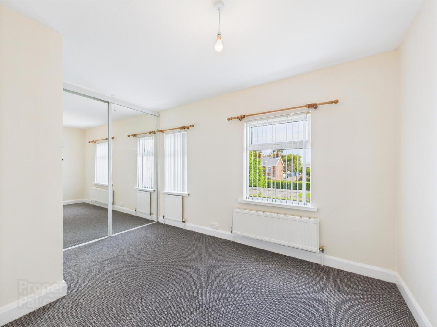2 Strandburn Street 10 of 17