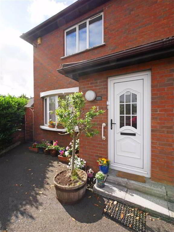 Apt 1, 14 Hillsborough Road 3 of 13