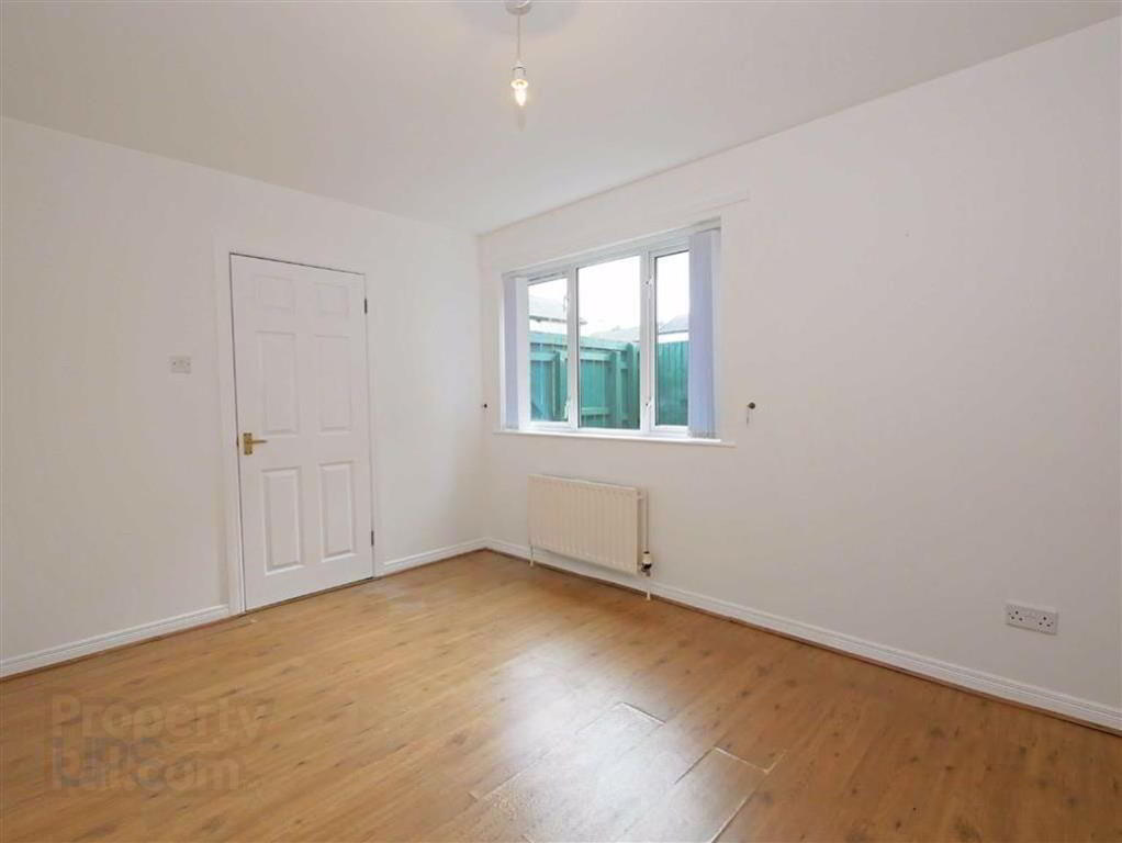 Apt 1, 14 Hillsborough Road 7 of 13