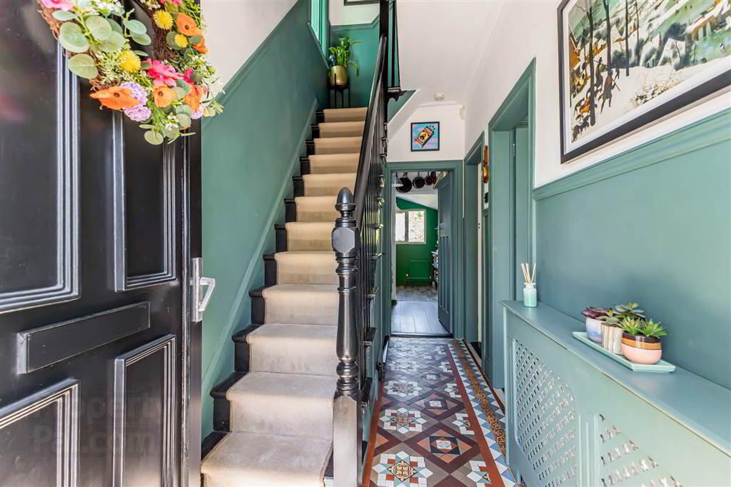 372 Castlereagh Road 3 of 27
