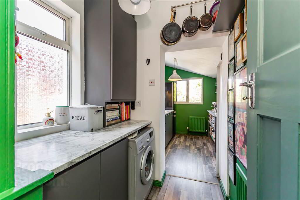 372 Castlereagh Road 11 of 27