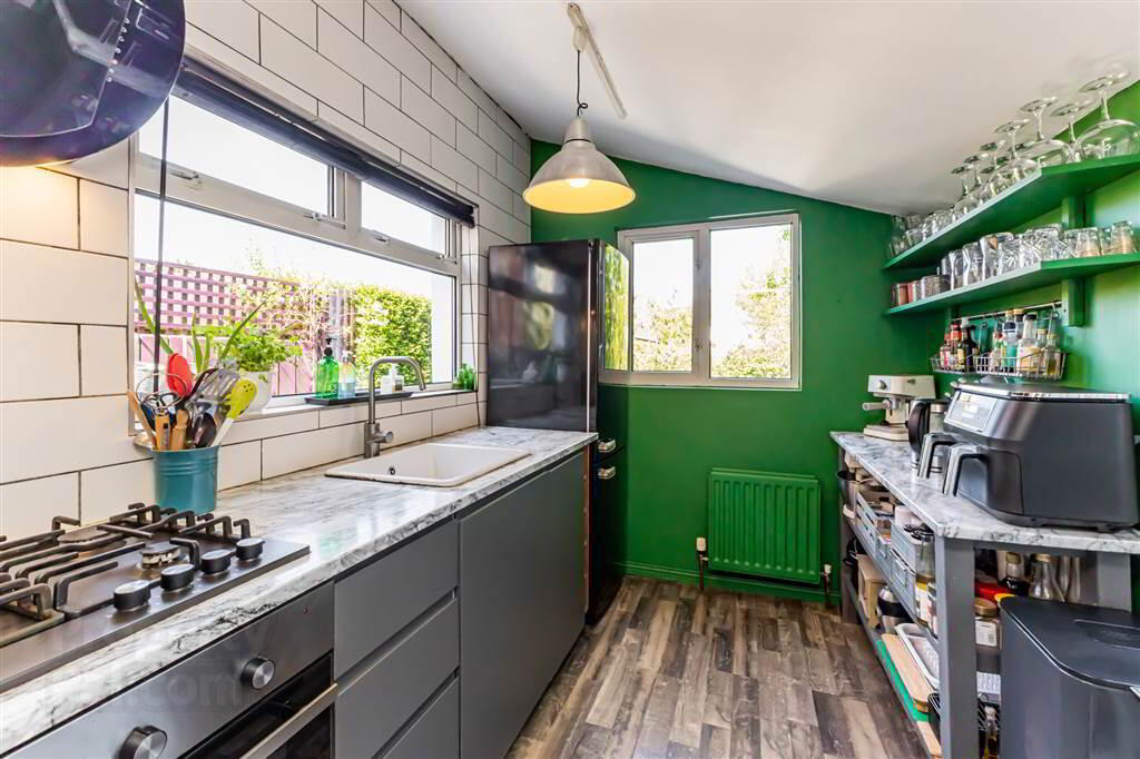 372 Castlereagh Road 12 of 27