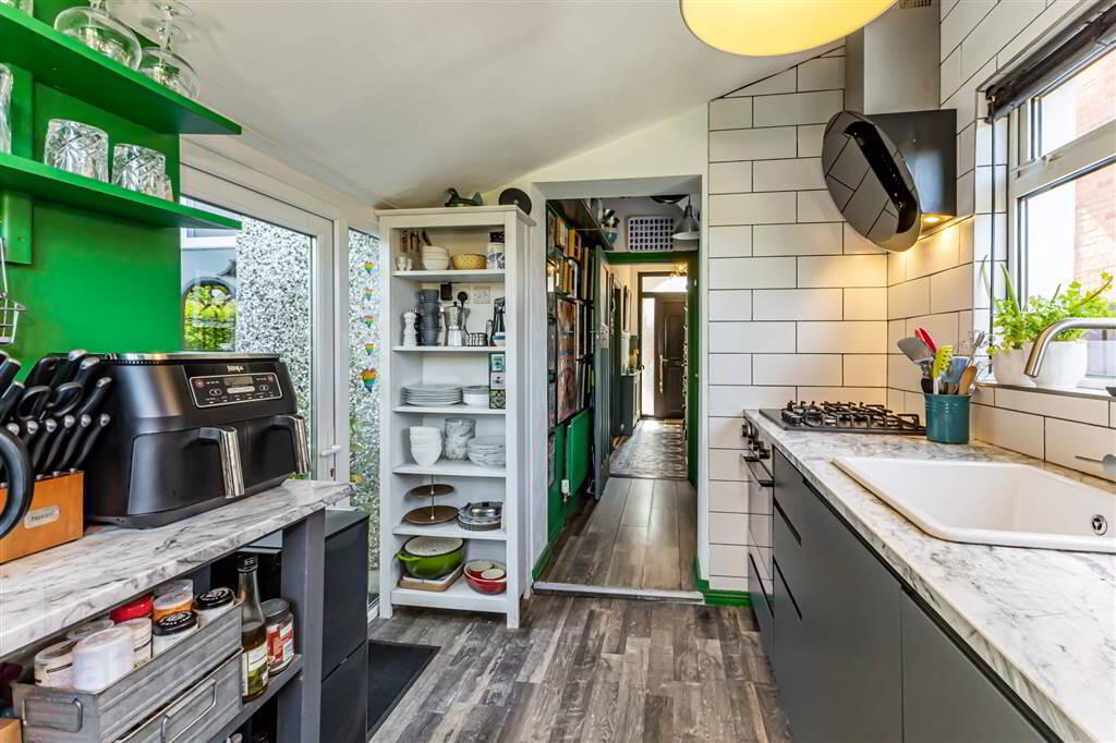 372 Castlereagh Road 13 of 27