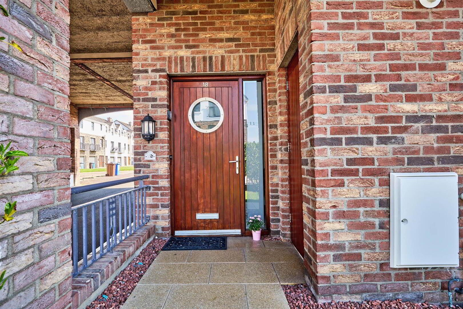 property description image
