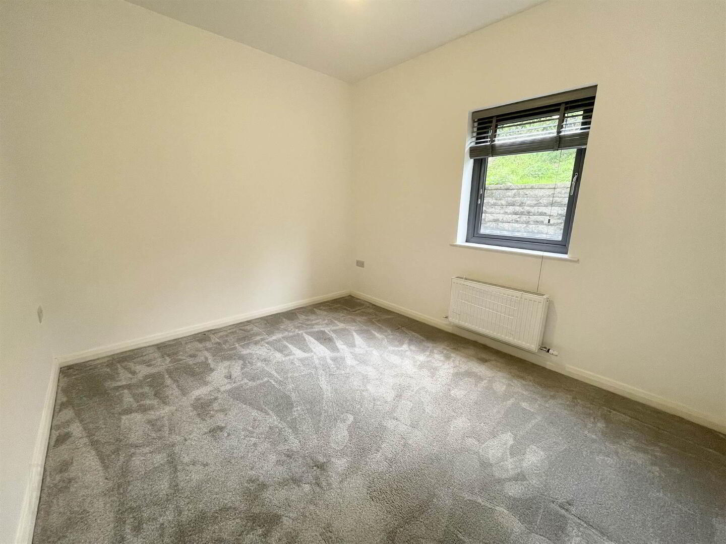 Apt 26 Cotton Hall, 5 Faulkner Road 5 of 6