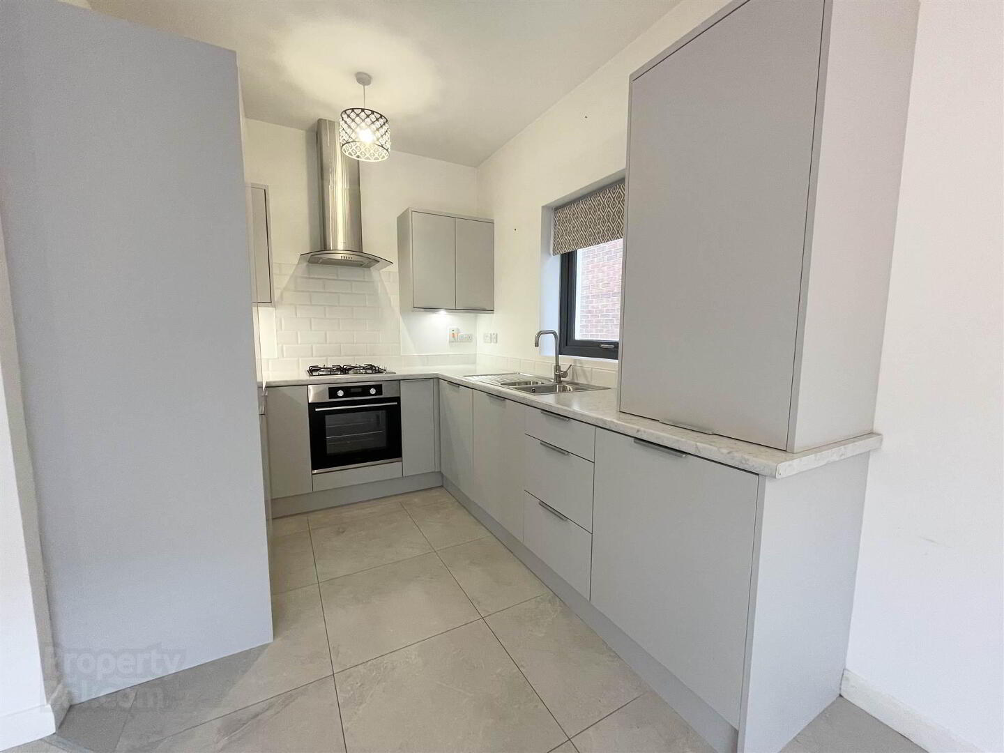 Apt 26 Cotton Hall, 5 Faulkner Road 3 of 6