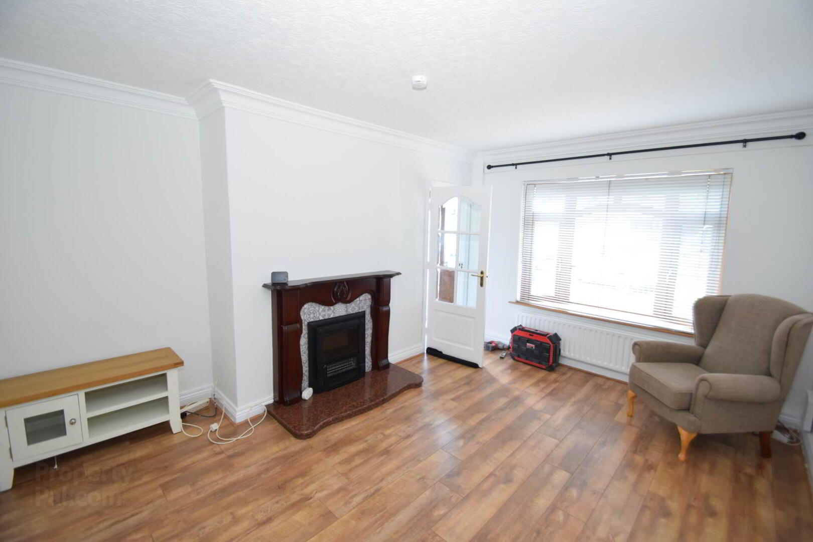 property description image