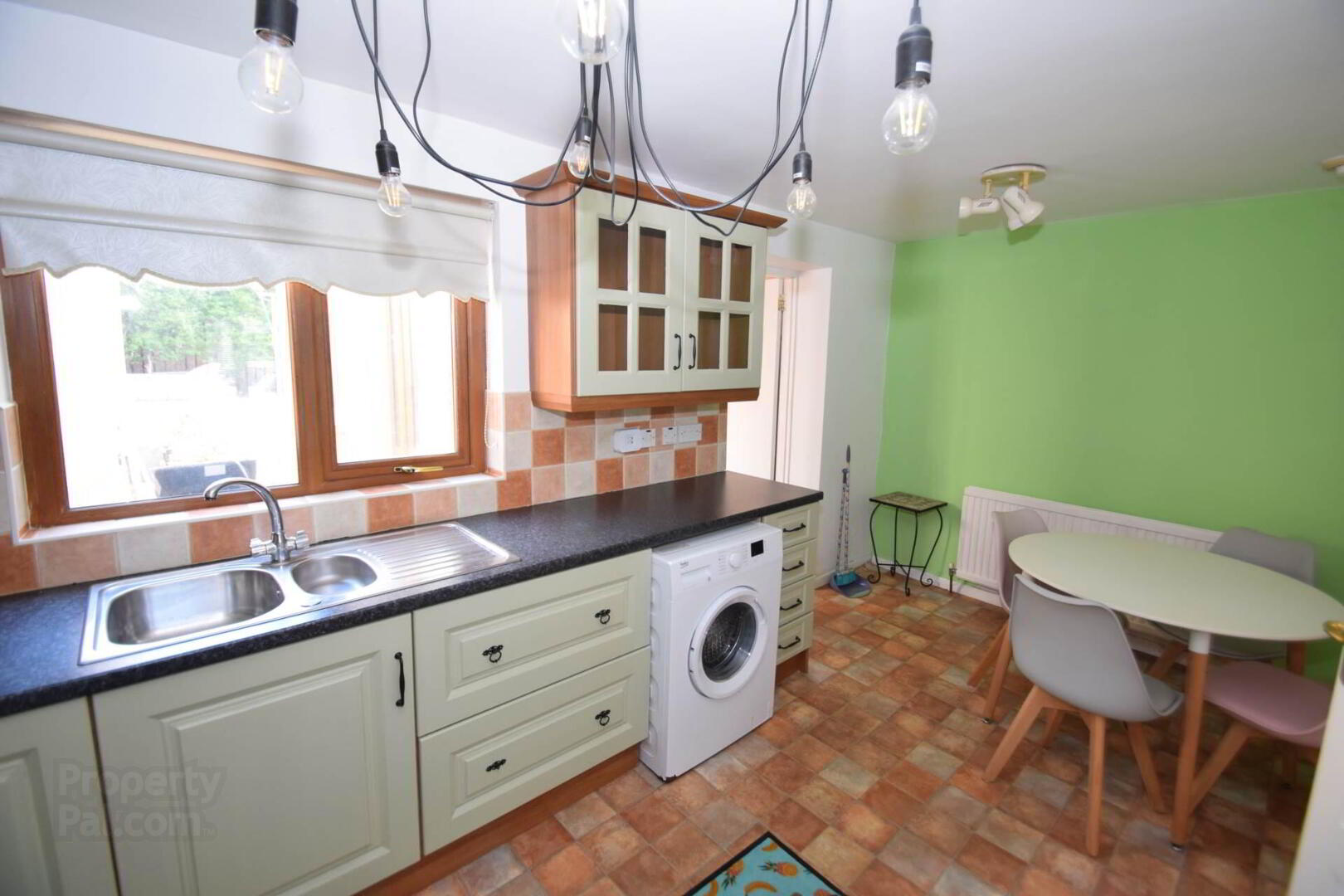 18 Tullymore Drive 6 of 16