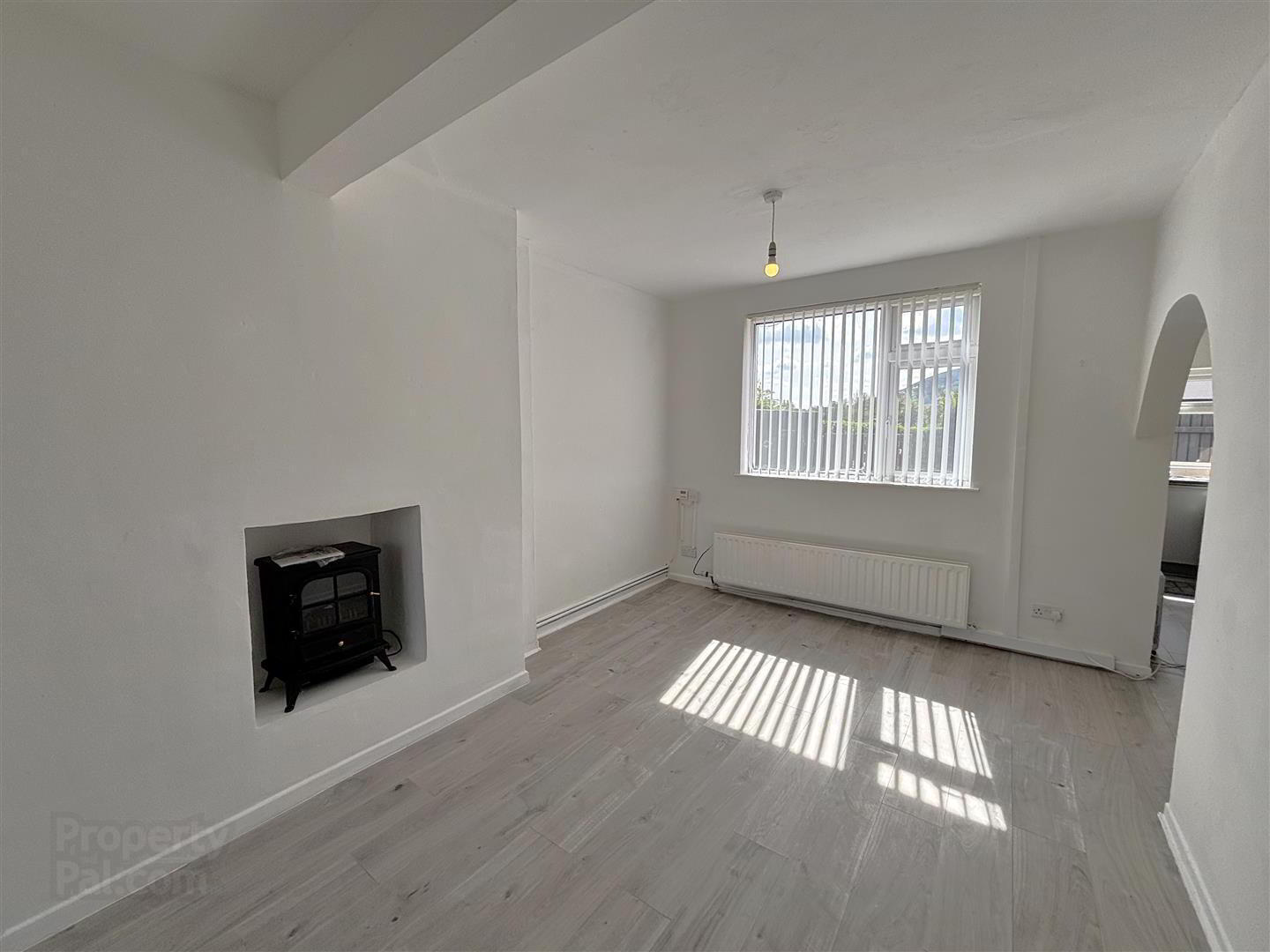 678 Oldpark Road 5 of 19