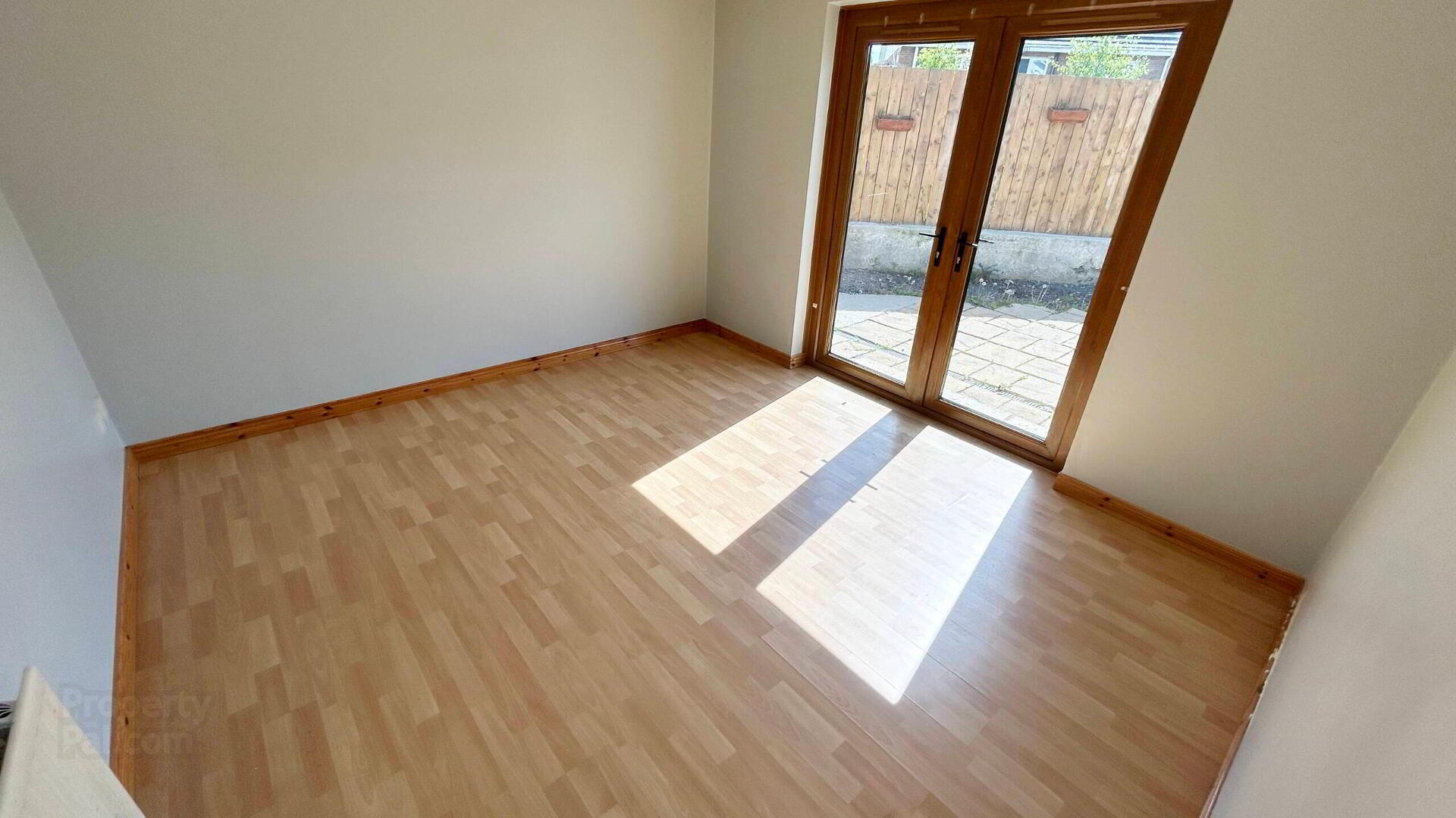 19 Somerset Court 4 of 15