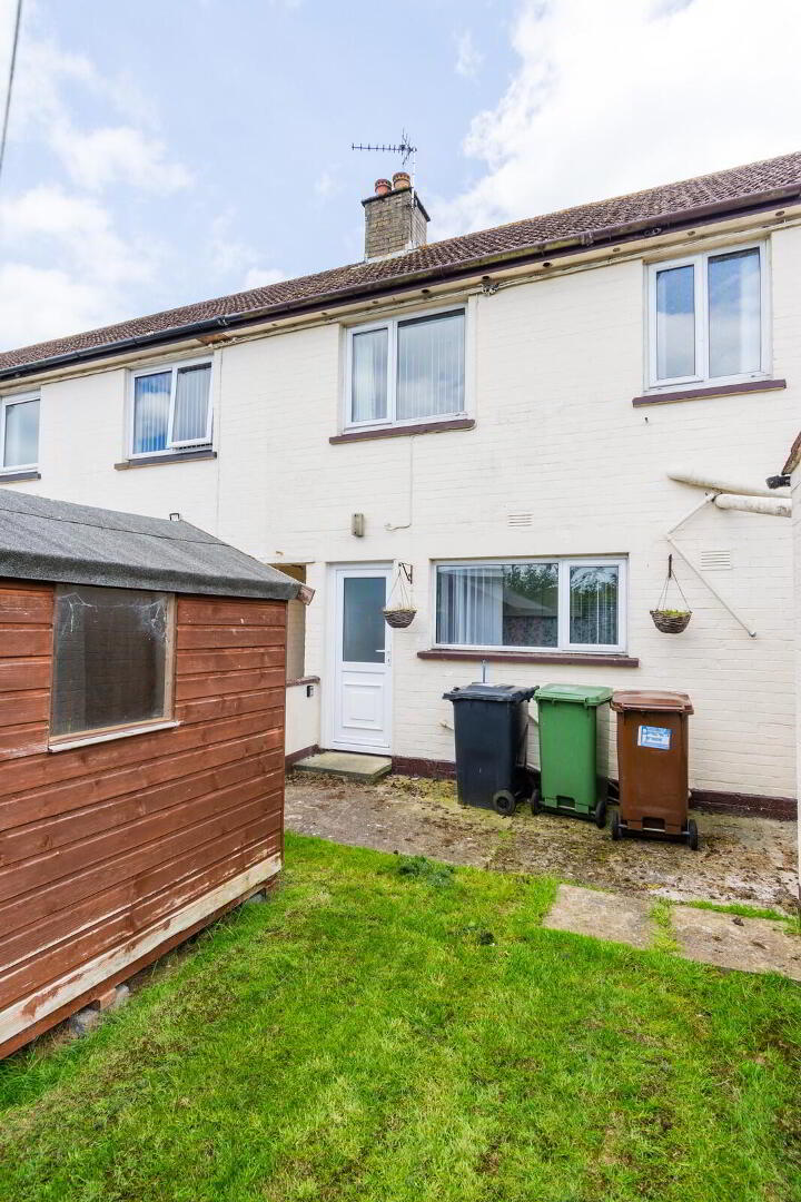 14 Eglantine Crescent 11 of 13