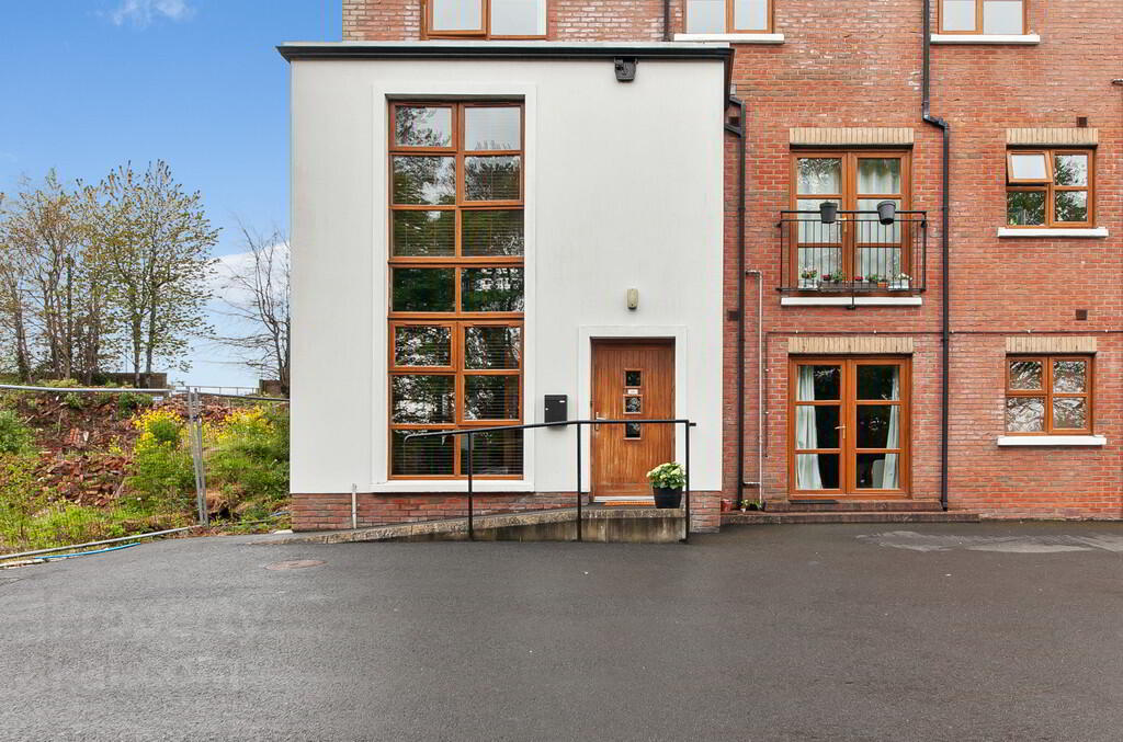 property description image