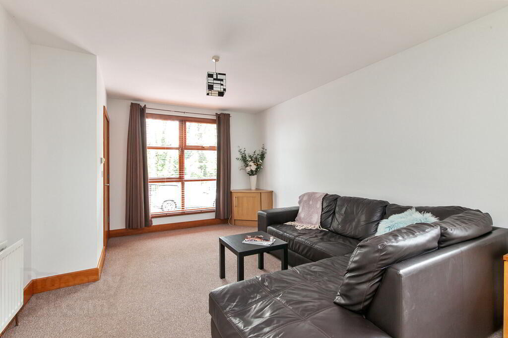 226 Malone Road 5 of 27