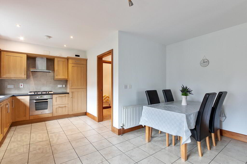 226 Malone Road 9 of 27