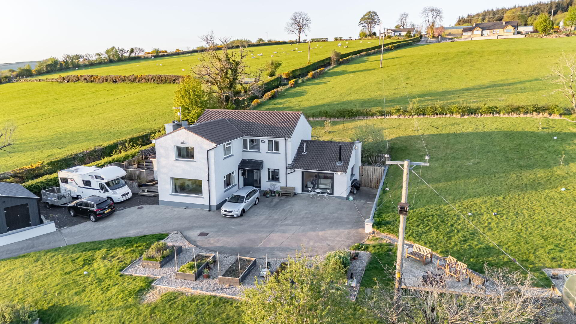 46 Foreglen Road 1 of 44