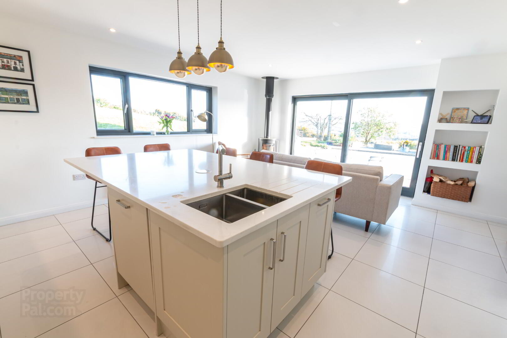 46 Foreglen Road 18 of 44