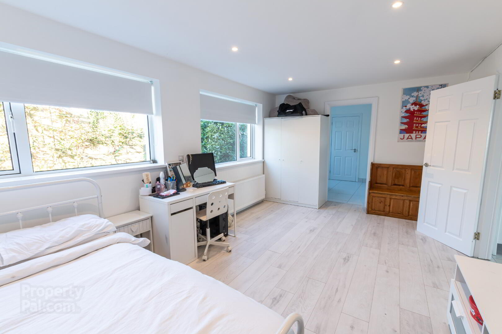 46 Foreglen Road 21 of 44