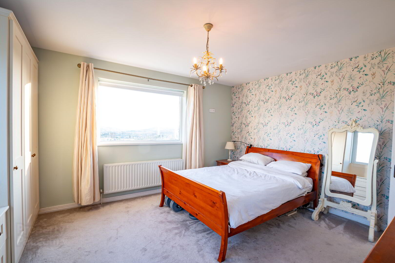 46 Foreglen Road 28 of 44