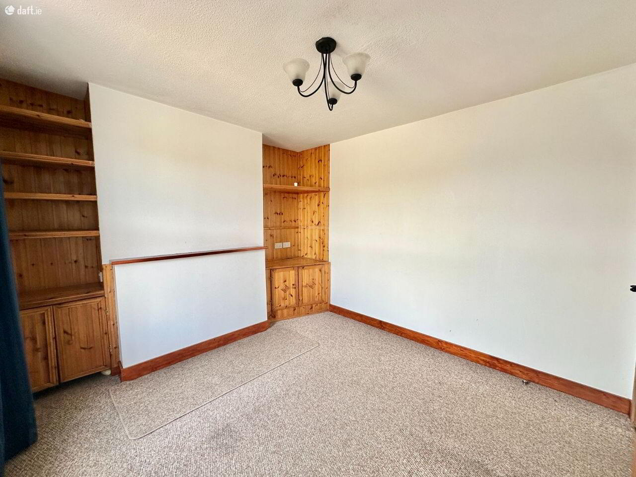 6 Lower Millbrook 4 of 16