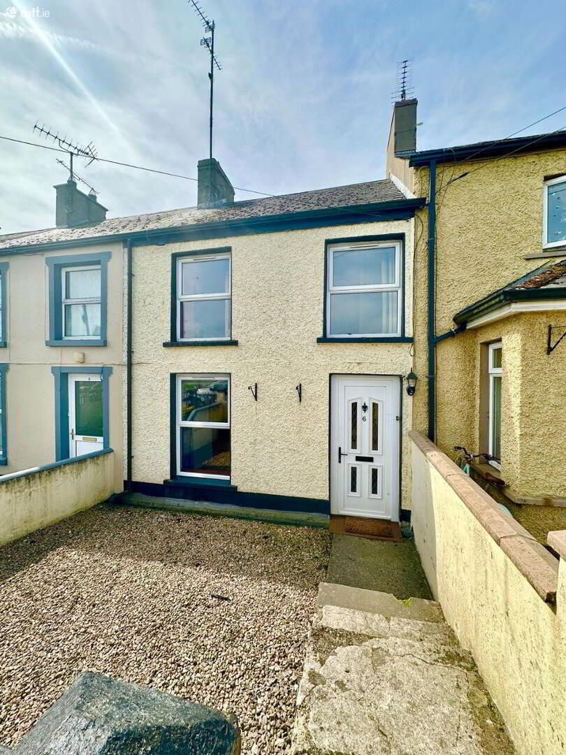 6 Lower Millbrook 1 of 16