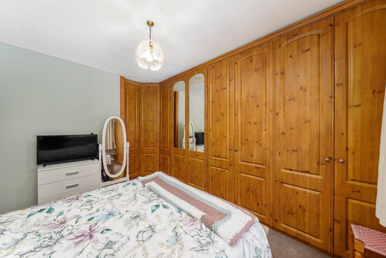 20 Northway Estate 18 of 29