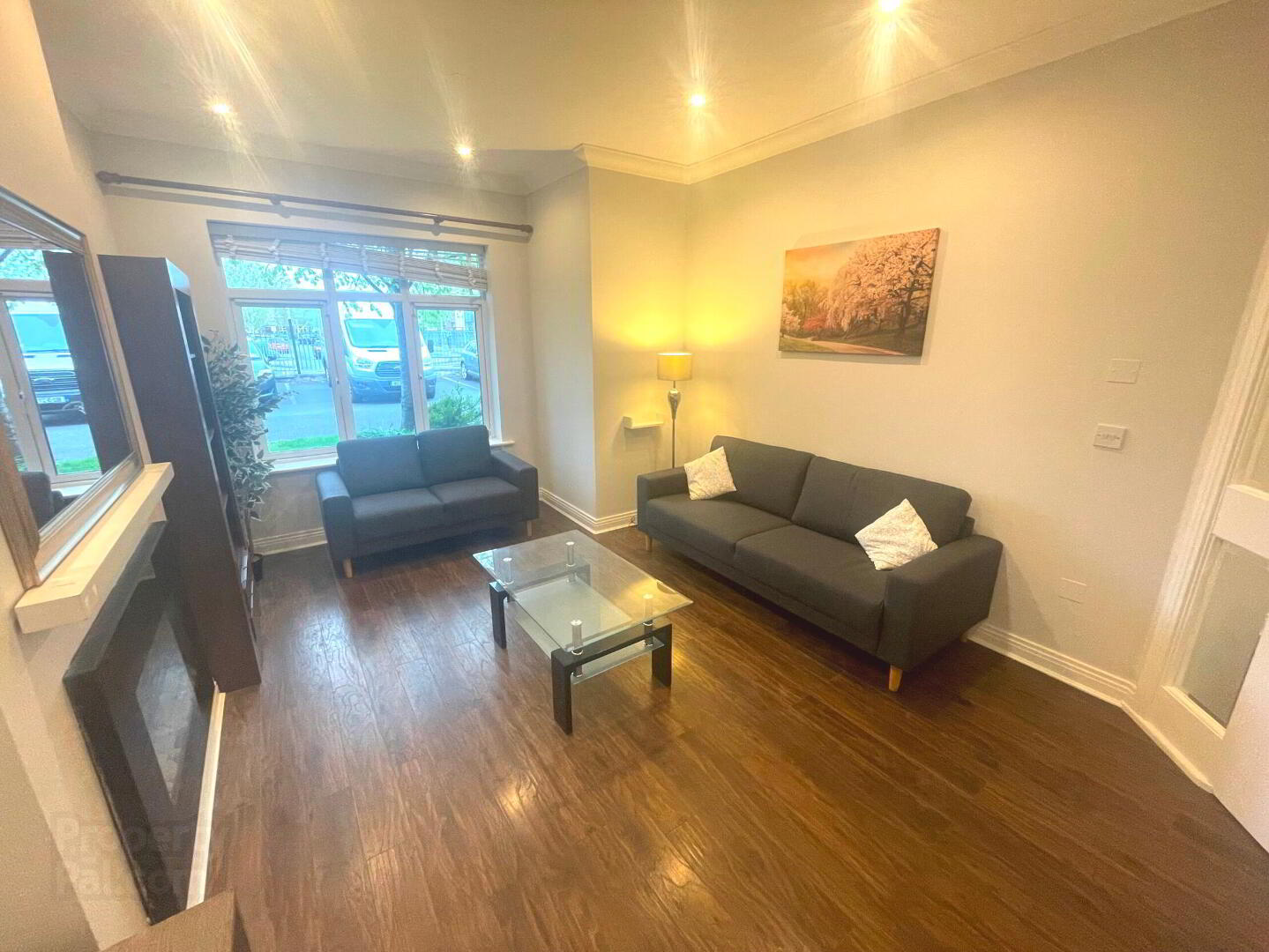 property description image