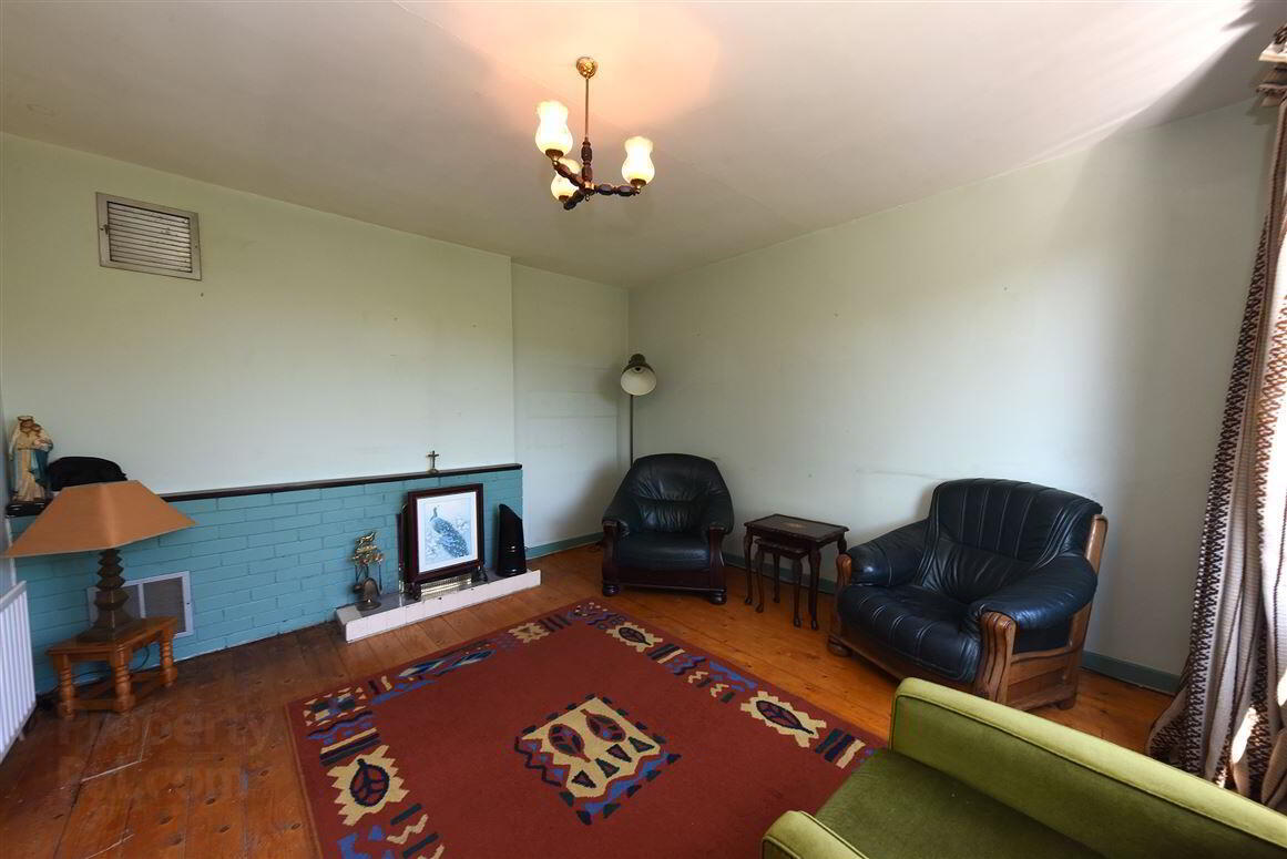 7 Coolroe Heights 9 of 60