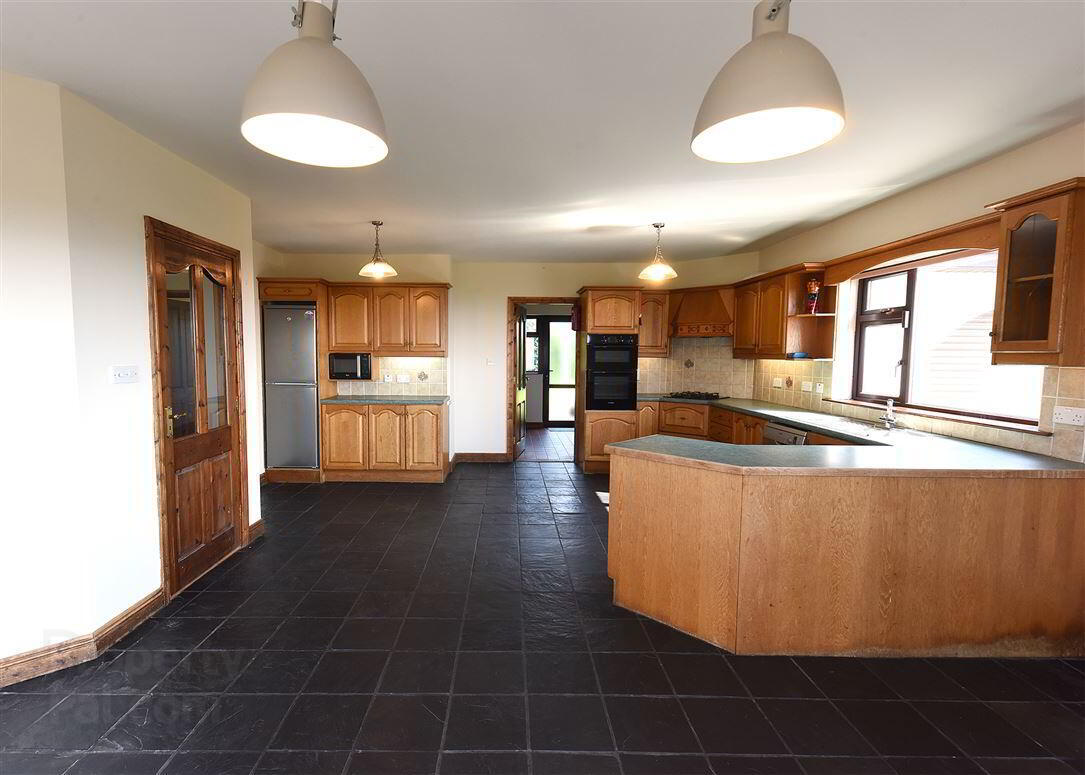 Nohoval Cove 11 of 90