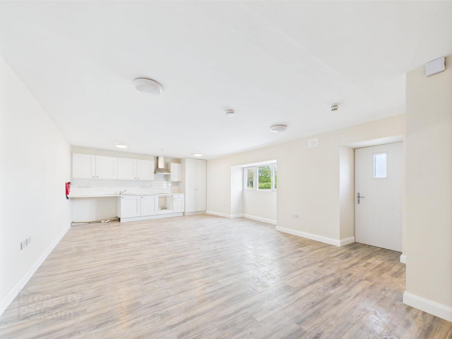 Apartments 1 - 4, 11-12 Barrack Street 14 of 47