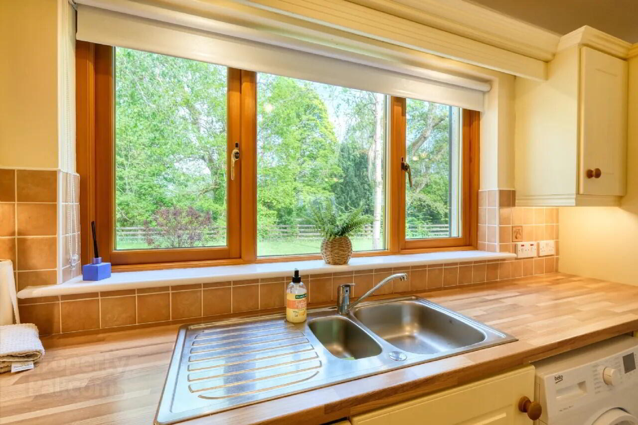 13 Lord Leitrim Court 7 of 24