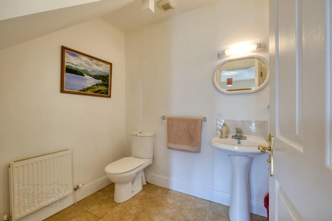 13 Lord Leitrim Court 10 of 24