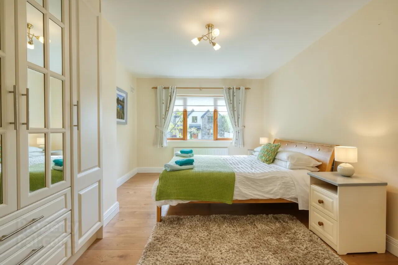 13 Lord Leitrim Court 12 of 24