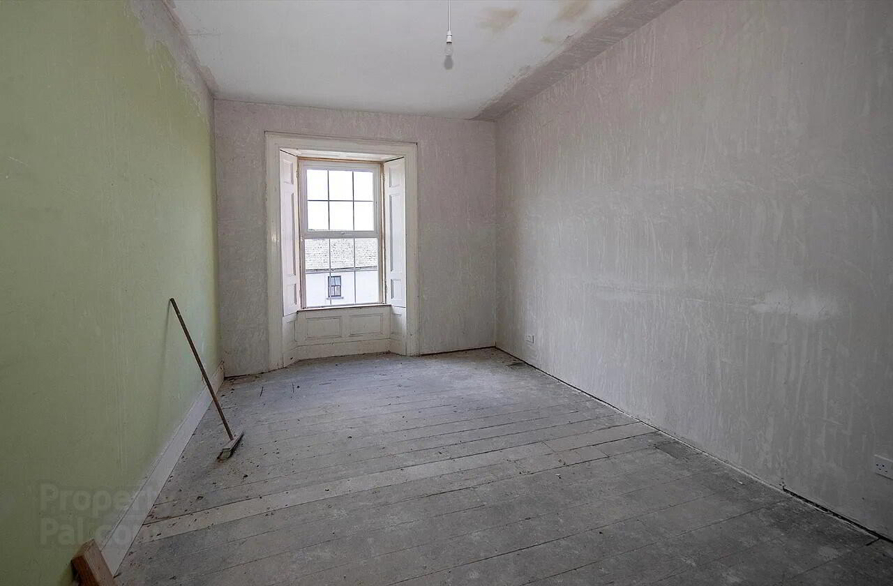 Substantial Resi & Commercial 9 of 15