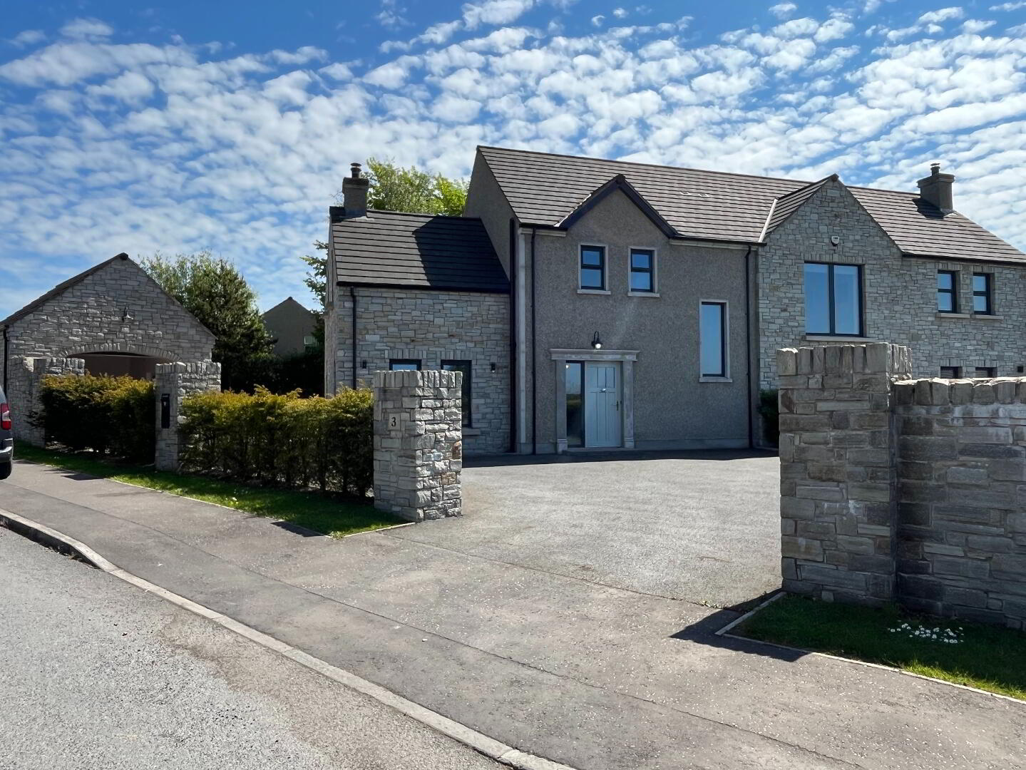 property description image