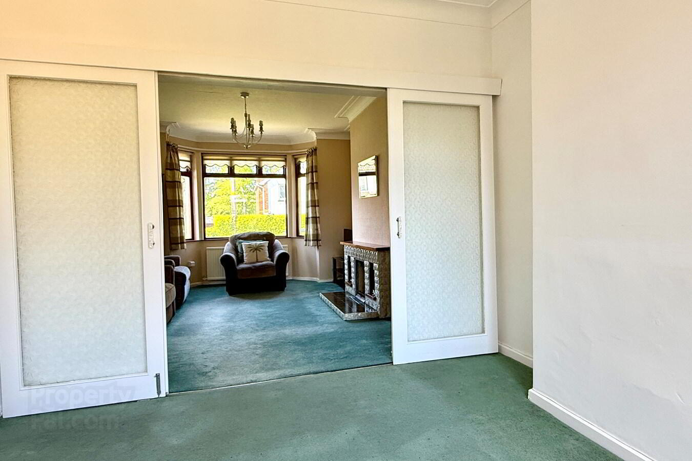 12 Windsor Avenue 8 of 23