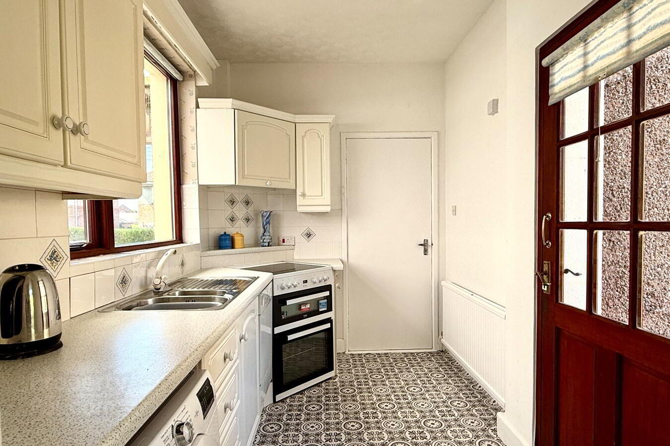 12 Windsor Avenue 9 of 23