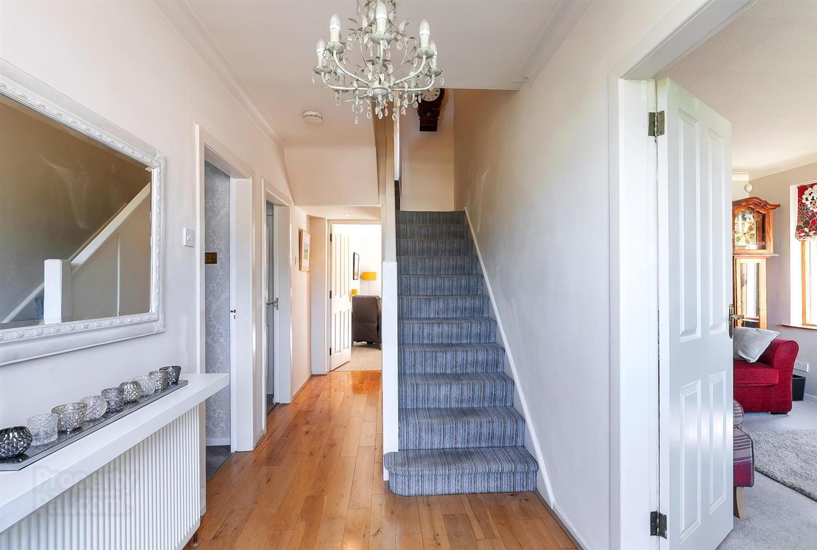 4a Cairnburn Crescent 4 of 33